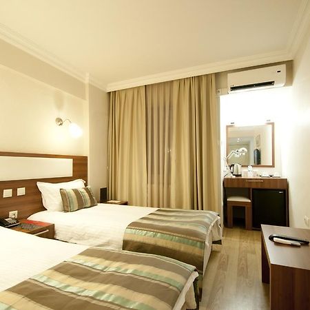 Megapole Hotel Esmirna Exterior foto